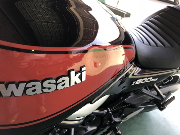 KAWASAKI Z900RS タンク 塗らないヘコミ修理 デントリペア | 群馬県 ...